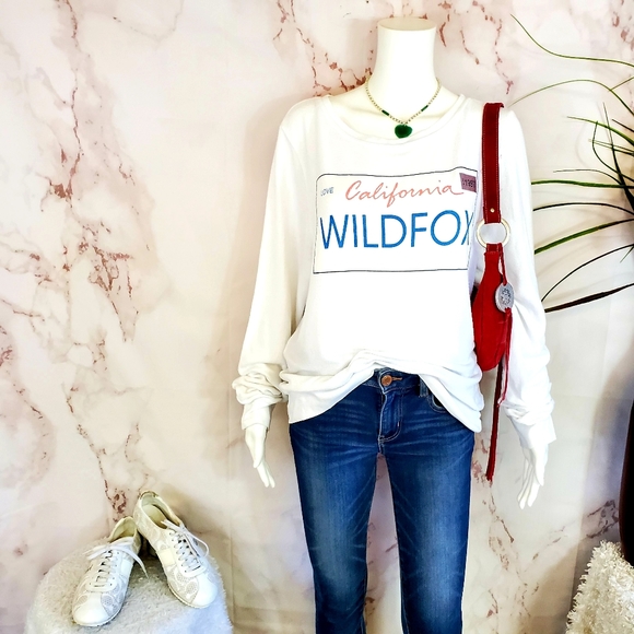 Wildfox Sweaters - Wildfox logo California baby blanket soft sweater